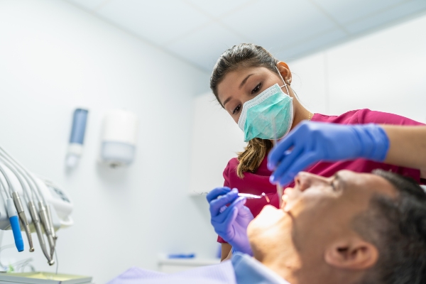 Sensitive Teeth Treatments From A General Dentist